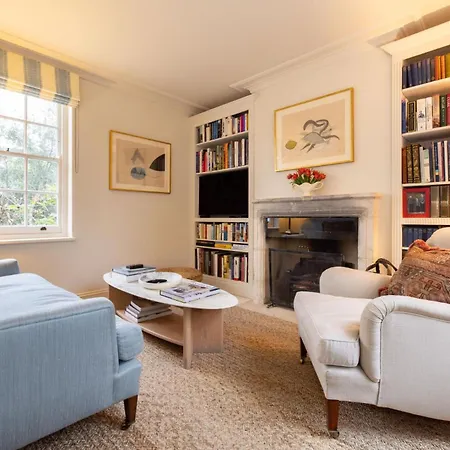 London Living - 3 Bedroom Home In Chelsea